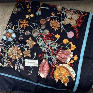 Vntg Gucci Scarf